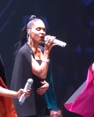 En Vogue Des Moines