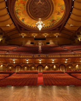 An Irving Berlin White Christmas Revue